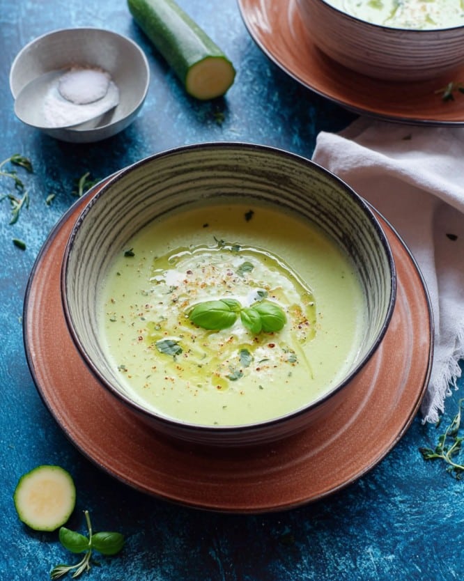 Schnelle und Cremige Zucchinisuppe: Ein Einfaches Zucchini Rezept für Jeden Tag